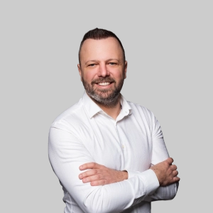 szavai norbert marketing vezeto